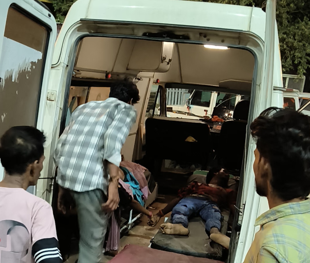 हादसे में पति-पत्नी की मौत.