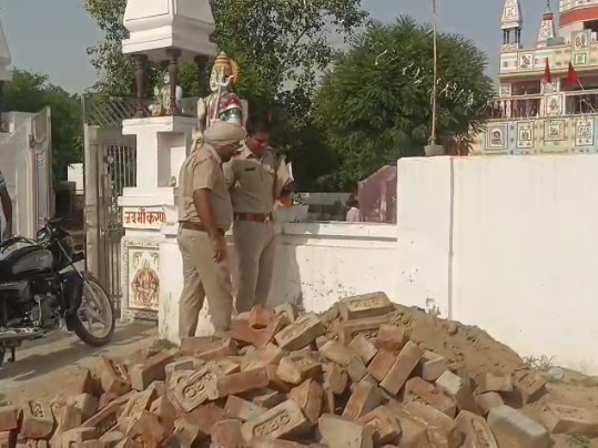 पुलिस ने घटनास्थल पर पहुंचकर निरीक्षण किया।