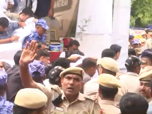 वांगचुक को सफदरजंग अस्पताल में भर्ती कराया गया।