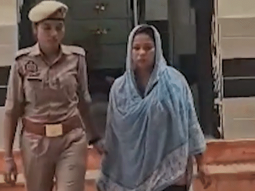 दामिनी को पुलिस ने शुक्रवार देर शाम जेल भेज दिया।