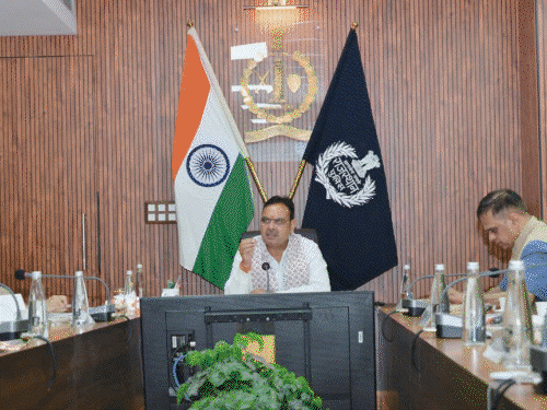 संपत्ति जब्त कर तोड़ें इनकी आर्थिक कमर; हेल्पलाइन-1930 का किया निरीक्षण|जयपुर,Jaipur - Dainik Bhaskar