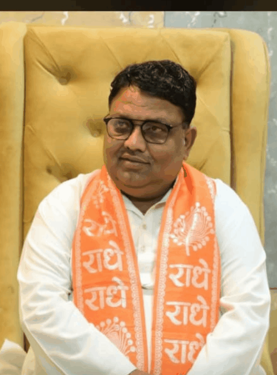 बालिका गृह का संचालन बीजेपी नेता मनीष ठाकुर करते हैं.