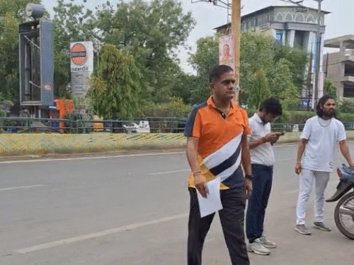 तत्कालीन प्रबंध संचालक (एमडी) अरुणपति त्रिपाठी को ईओडब्ल्यू ने गिरफ्तार किया। (फाइल)