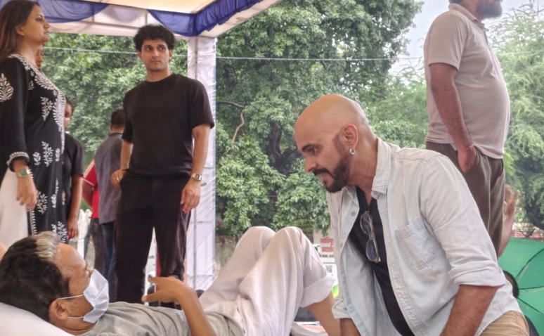 7 जुलाई को एक्टर रघु राम भी जंतर-मंतर पहुंचे और सोनम वांगचुक की मांग का समर्थन किया.