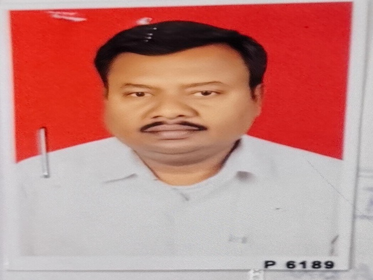 सय्यद शाहिद उर्फ सज्जू (45) ने अपनी पत्नी और तीन बच्चों को खाने में जहर दे दिया। खुद भी फांसी लगा ली।
