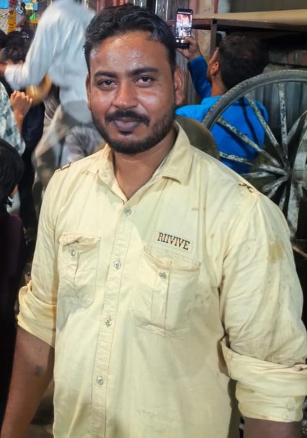 मृतक जफर हुसैन परिवार का एकमात्र कमाने वाला सदस्य था।