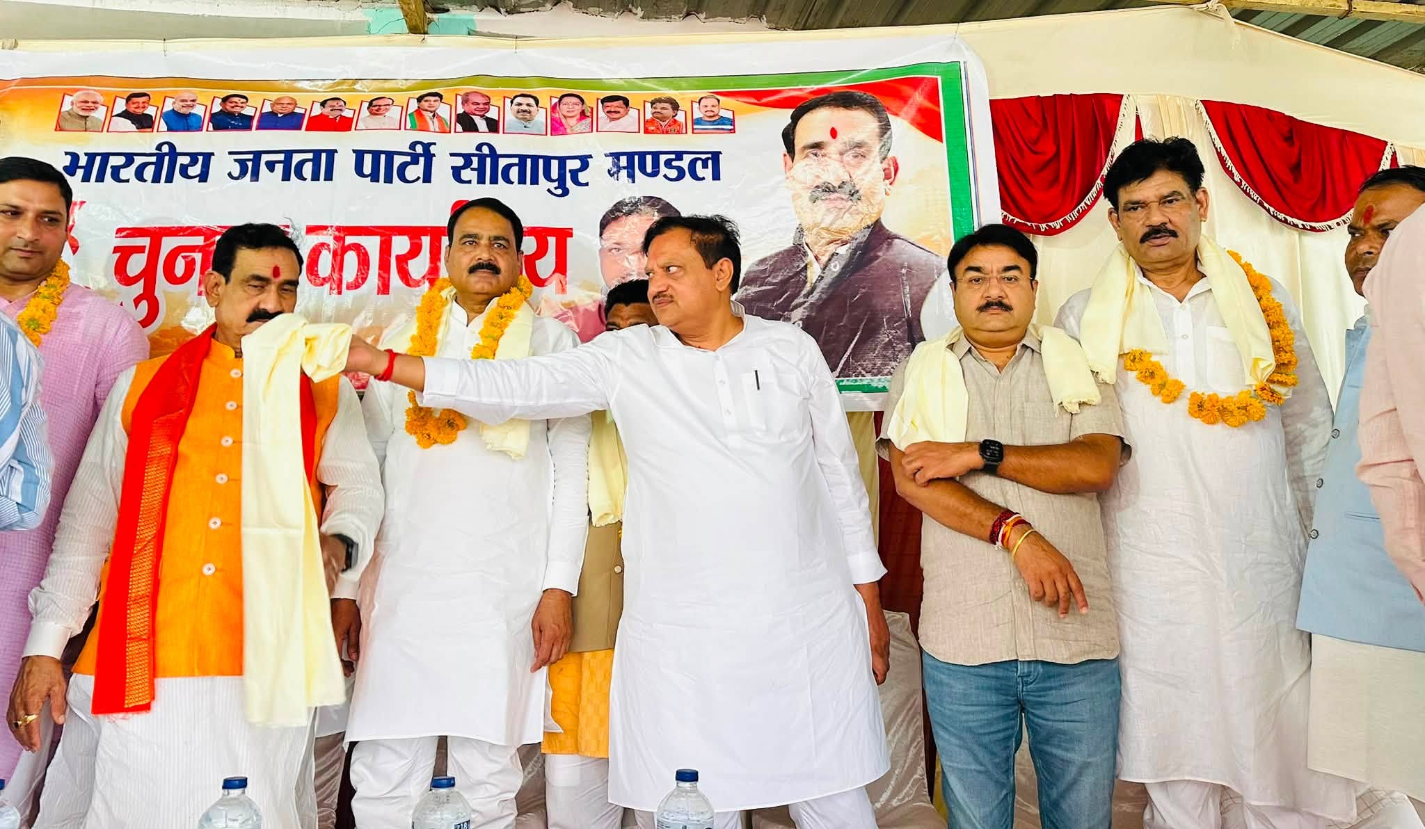 पूर्व मंत्री ओपीएस भदौरिया को उदगवां मंडल के नौनेर शक्ति केंद्र की जिम्मेदारी दी गई है।