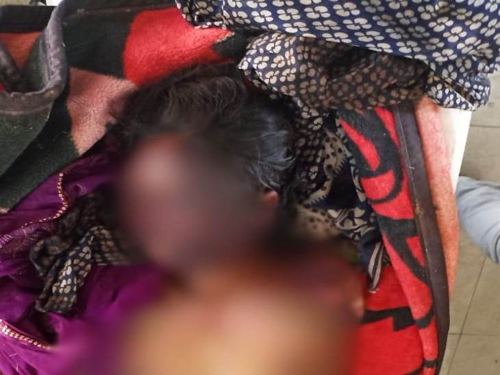 बताया जा रहा है कि महिला की मानसिक स्थिति ठीक नहीं रहती थी।