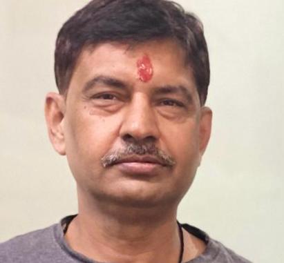 सुपारी व्यापारी द्वारका मतलानी मजदूरों के खाते में डलवाता था बिक्री की रकम।