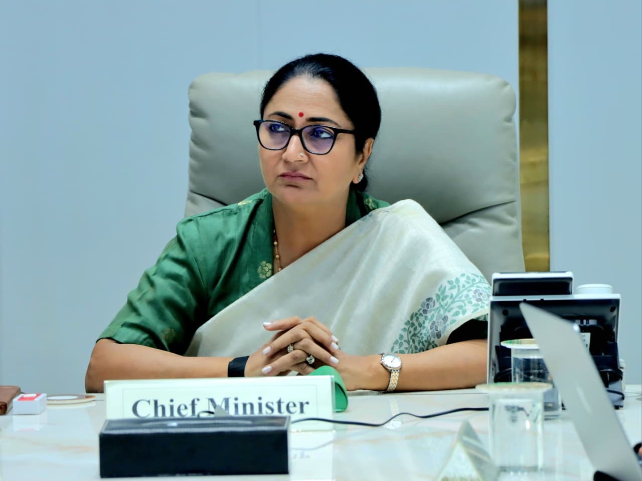 दिल्ली में 'हर घर तिरंगा' अभियान के तहत बांटे जाएंगे 15 लाख राष्ट्रीय ध्वज, स्वयं सहायता समूह बनाएंगे 2 लाख झंडे