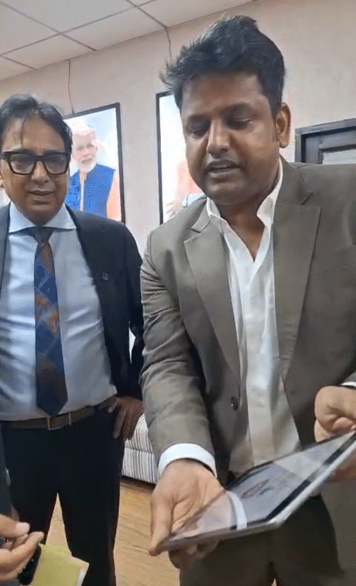 अभियान के तहत एक ऑनलाइन संकल्प की भी शुरुआत की गई है। कोई भी व्यक्ति वेबसाइट के जरिए इससे जुड़कर साइबर सुरक्षित रहने का संकल्प ले सकता है।