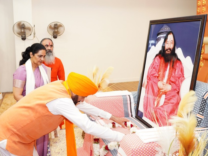 CM सैनी का ज्योति जाग्रति संस्थान के मुख्य आश्रम का दौरा।