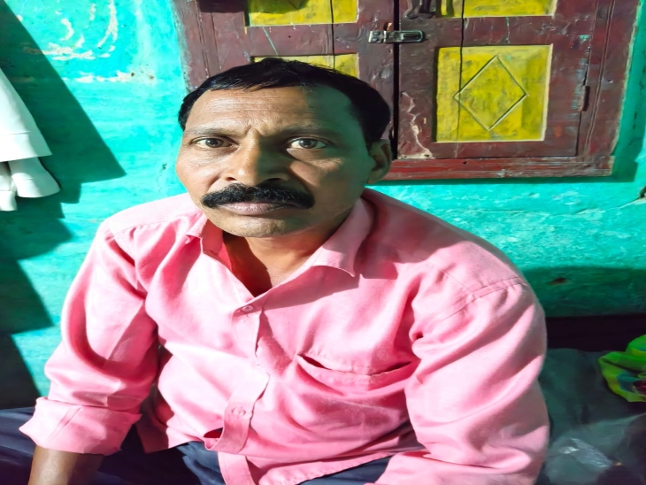आरोपी पिता मोहित राम श्रीवास की फाइल फोटो।