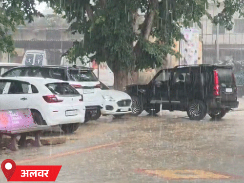 अलवर में बारिश से लोगों को गर्मी से राहत मिली। जिले में आगामी दिनों में भी बारिश की संभावना है।