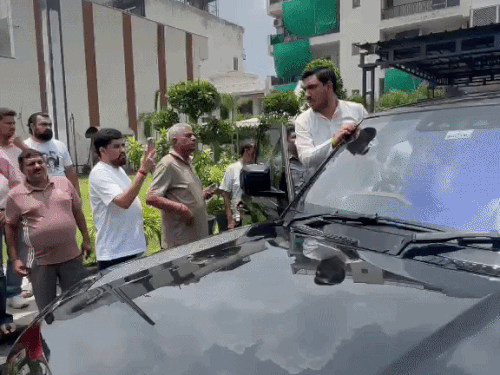 आरोप- बिना कारण नेताओं को रोका, लोकतांत्रिक अधिकारों का हनन|फरीदाबाद,Faridabad - Dainik Bhaskar
