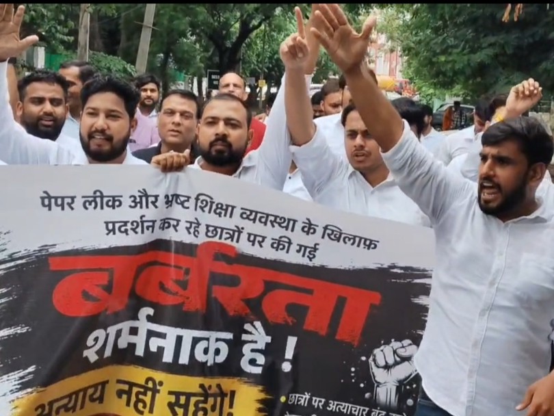 केंद्रीय शिक्षा मंत्री धर्मेंद्र प्रधान के इस्तीफे की मांग, बडे़ आंदोलन की चेतावनी|महेंद्रगढ़,Mahendragarh - Dainik Bhaskar