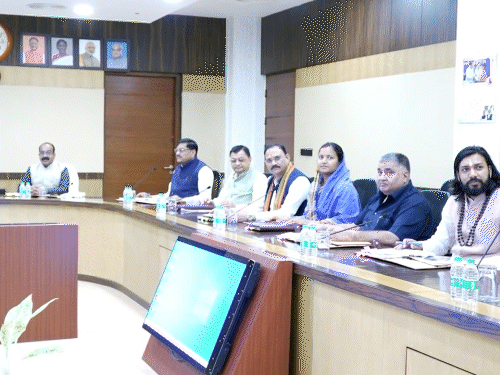 कैबिनेट बैठक में किसानों और अग्निवीर सैनिकों से जुड़े दो अहम फैसलों पर मुहर लगी है।