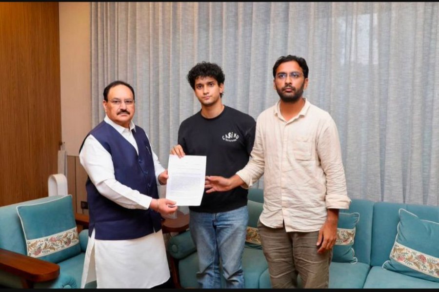 नई दिल्ली के पुलिस उपायुक्त ने सरकार और CJP में बातचीत के लिए संपर्क किया था। 20 जुलाई की सुबह 6 बजे से बात चली। 11:45 बजे नड्डा से मिलने पर सहमति बनी थी।