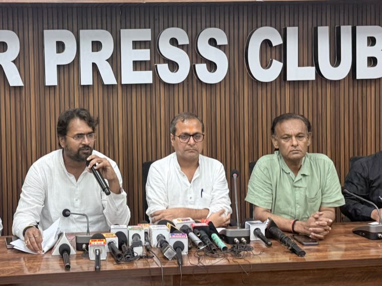पूर्व विधायक शैलेष पाण्डेय ने विधानसभा में सवाल नहीं पूछने के लगाए आरोप। - Dainik Bhaskar