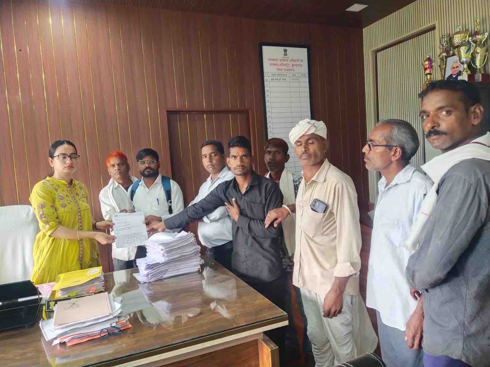 शिक्षकों के रिक्त पद भरने और शिक्षा सुधार की मांग, आंदोलन की चेतावनी दी