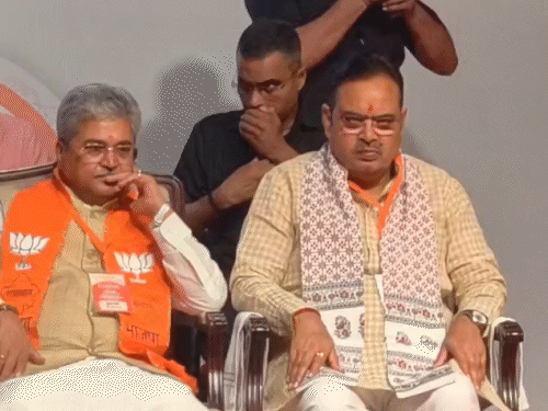 सीएम भजनलाल शर्मा ने कहा कि पीएम मोदी के नेतृत्व में राजस्थान आगे बढ़ रहा हैं। बात चाहे बिजली-पानी की हो या युवाओं को रोजगार देने की। पिछले पौने तीन सालों में राजस्थान में 350 पेपर हुए, लेकिन एक भी पेपरलीक नहीं हुआ।