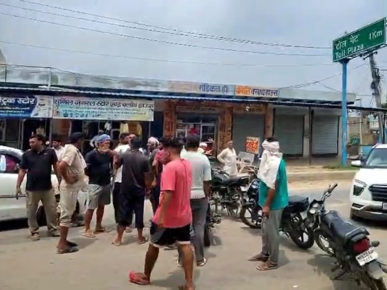 नहर में पानी ना छोड़े जाने से नाराज, बोले- धान की रोपाई नहीं कर पा रहे|हांसी,Hansi - Dainik Bhaskar