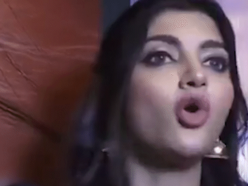 Actress Akanksha Puri claimed to have received an offer to become the face of the rally.