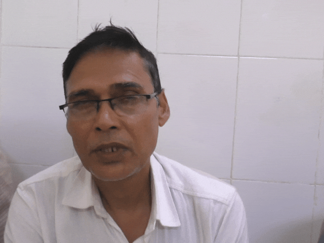 अनुराग के पिता अशोक अलवर में डेंटिस्ट हैं।