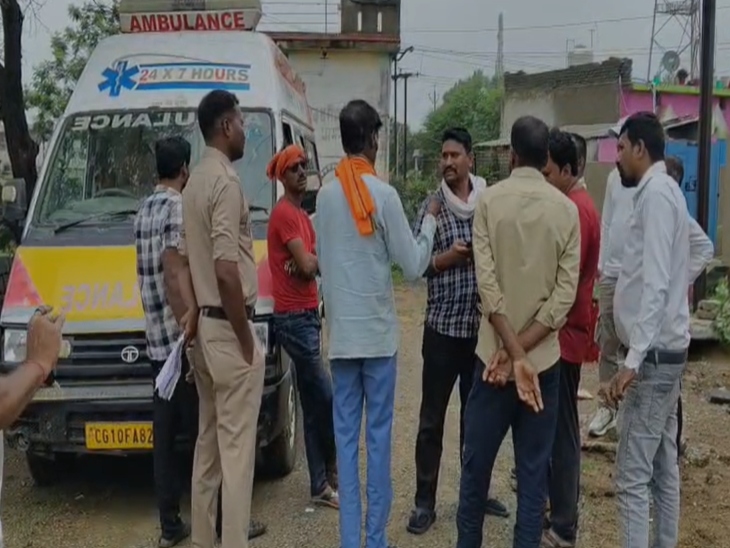 दोनों के बीच एक साल से अधिक समय से प्रेम संबंध था।