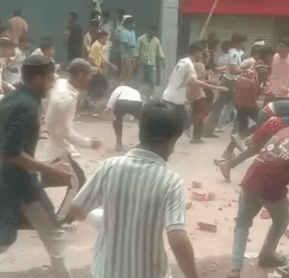 दरभंगा में गुरुवार को प्रदर्शन के दौरान जमकर हंमगामा हुआ था।