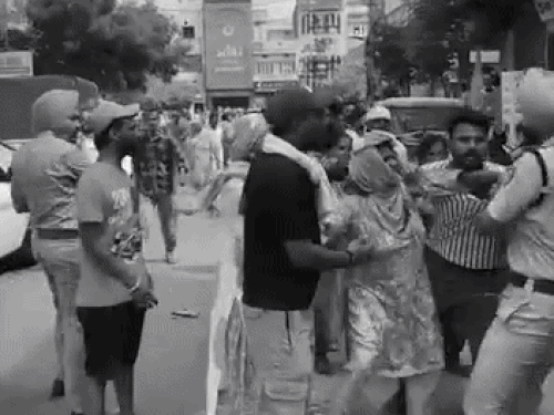 बरनाला में पुलिस ने सफाई कर्मचारियों के खिलाफ कार्रवाई की थी। - फाइल फोटो