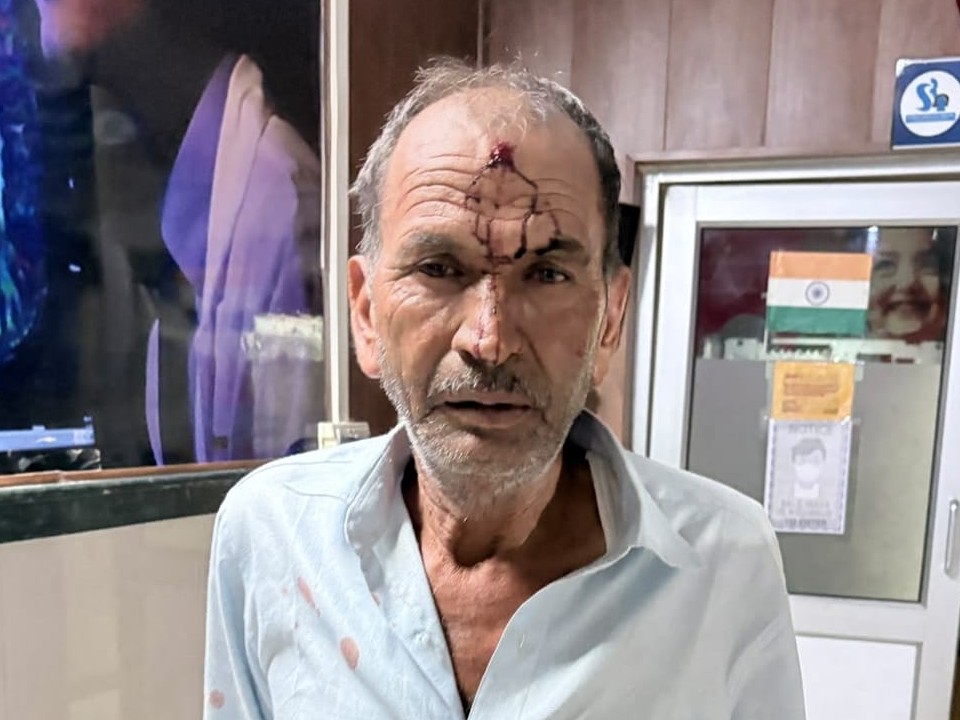 जमीनी विवाद, मोबाइल तोड़ा और सोने की चेन छीनी; ईंट-लाठी से किए वार|सोनीपत,Sonipat - Dainik Bhaskar