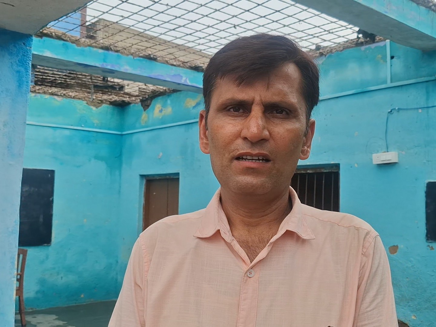 एक कमरे में चल रही 1-5 तक की कक्षाएं, अधूरा पड़ा मरम्मत कार्य|हाथीदह(पटना),Hathidah(Patna) - Dainik Bhaskar