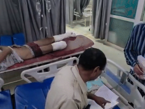 युवक के दोनों पैर कट गए। पुलिस ने उसका बयान दर्ज कर लिया है.