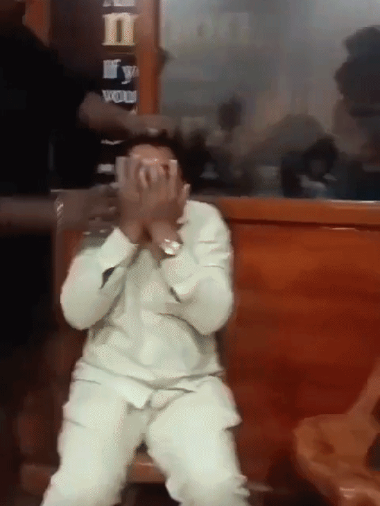 सीन 2- टीचर के बाल पकड़कर खींचे। चेहरे पर थप्पड़ बरसाए।
