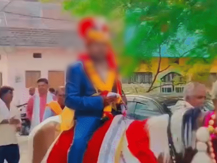 शादी के दिन डीजे के साथ बारात निकाली गई