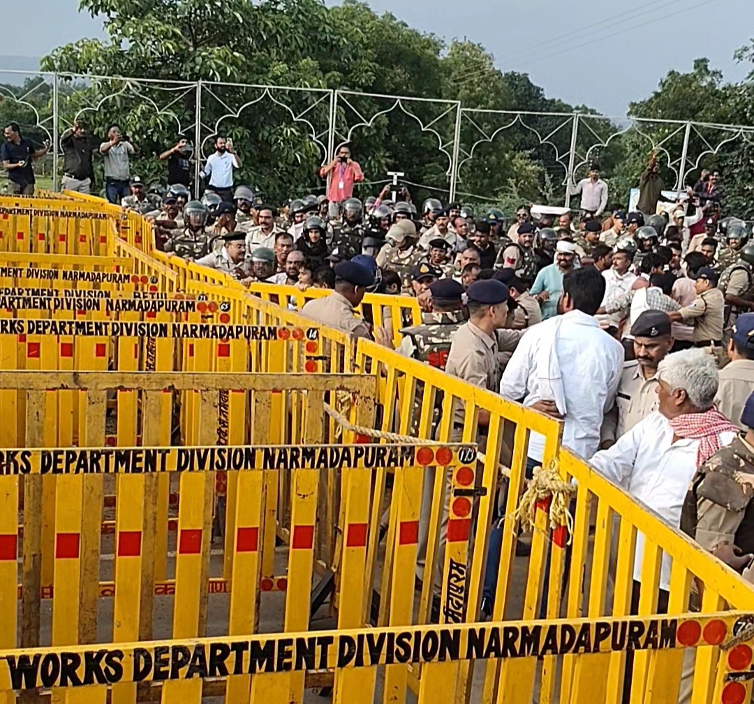 किसानों का आरोप, प्रशासन ने बंद किया गुरुद्वारा