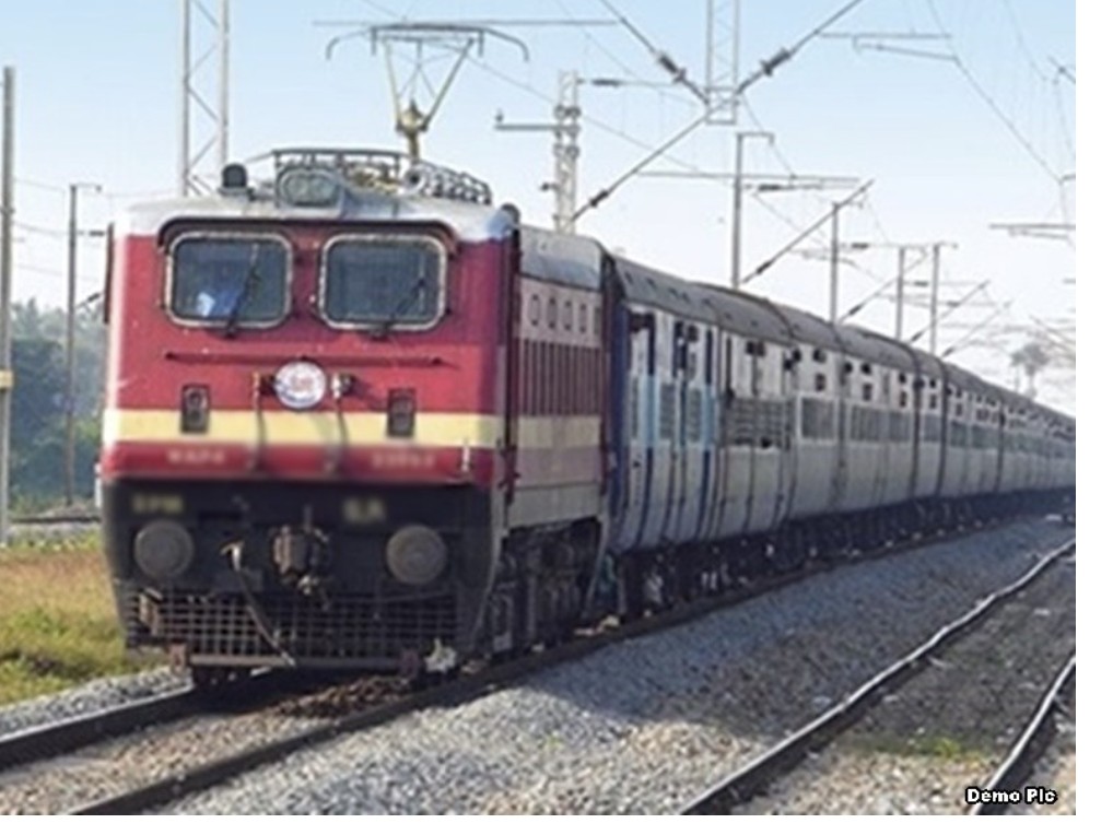 बिलासपुर, रायपुर, दुर्ग समेत कई स्टेशनों से होगी बुकिंग, रेलवे ने जारी किया खाली सीटों का विवरण - Dainik Bhaskar