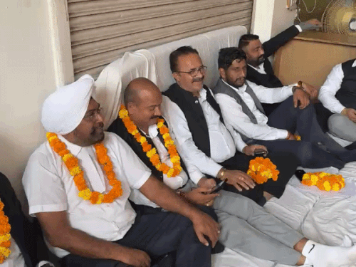 चंडीगढ़ जिला अदालत में वकील हड़ताल पर बैठे।