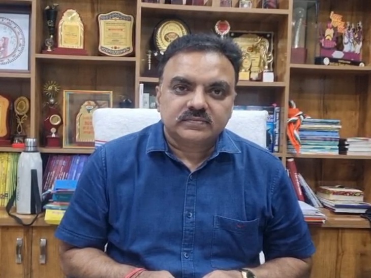 डीईओ बोले- NCERT की किताबें चलानी ही पड़ेंगी