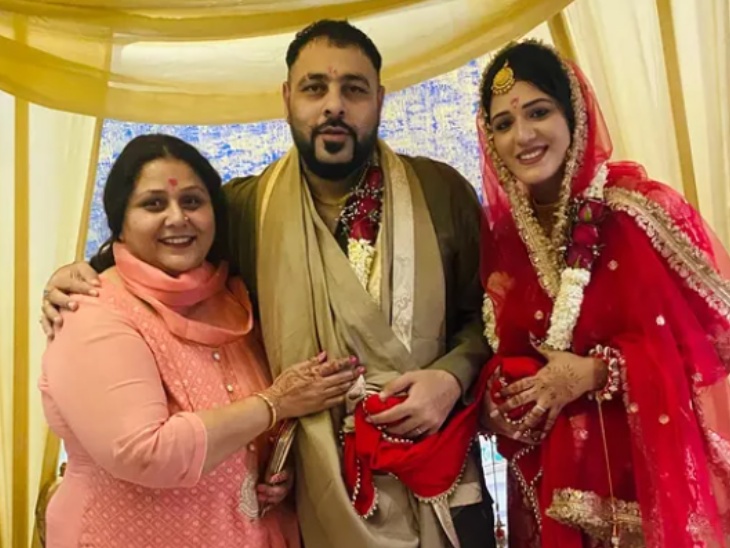 Poonam Rikhi herself confirmed the wedding by posting pictures of her daughter Isha and son-in-law Badshah's wedding.