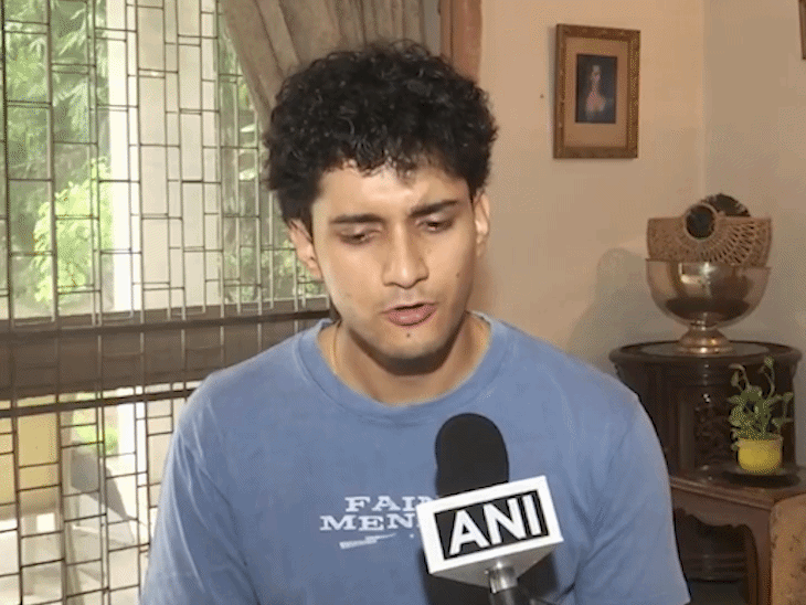 कॉकरोच जनता पार्टी (सीजेपी) के प्रवक्ता सौरव दास।