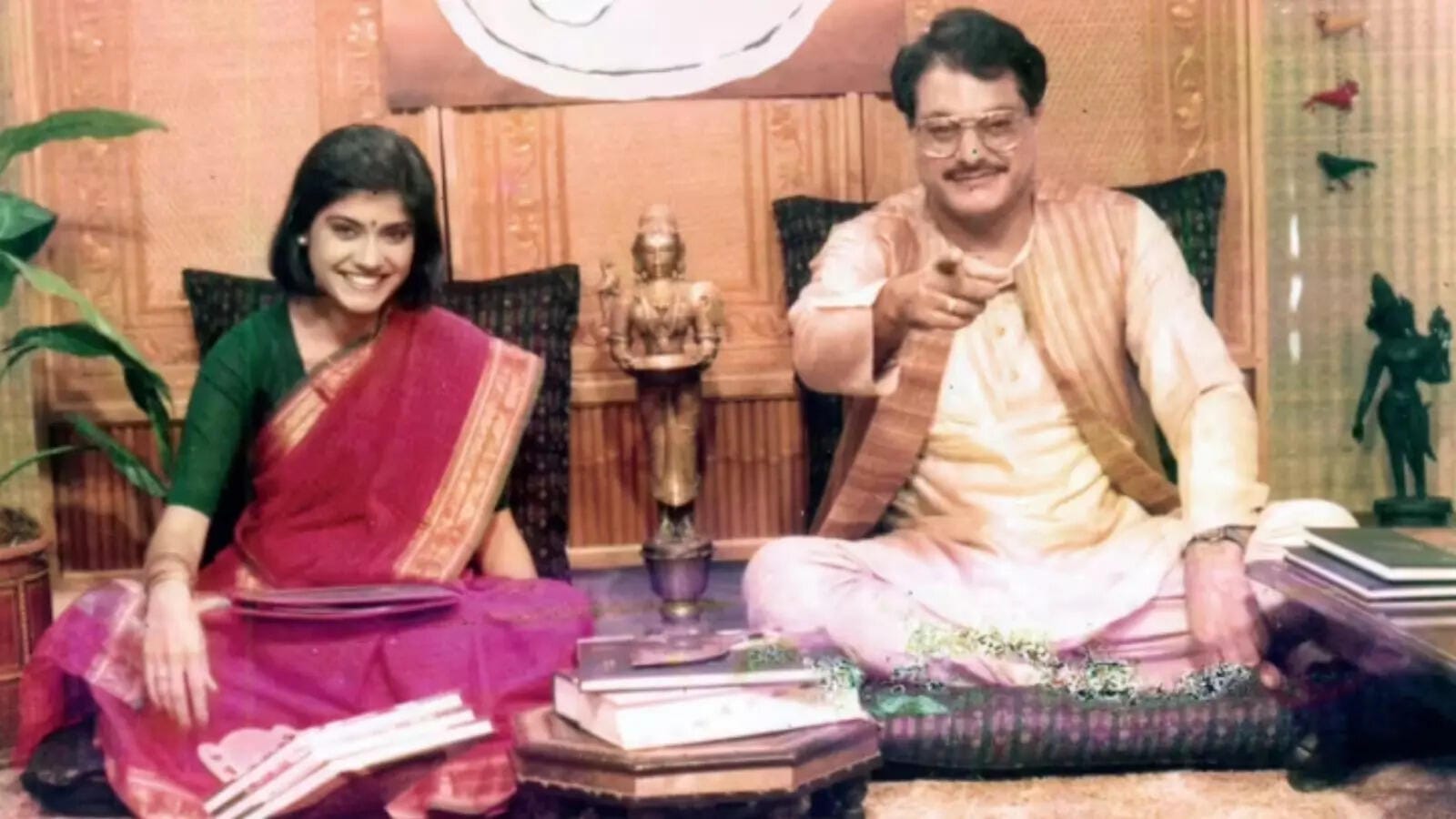 Renuka Shahane told that during the period of 'Surbhi', she had received a letter written in blood from a fan, which scared her badly.