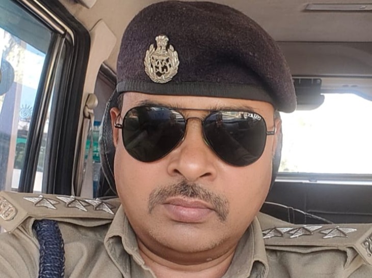 अजाक थाना को शहीद वीरनारायण सिंह पुरस्कार, डीएसपी टंडन को डीजीपी अवॉर्ड, 15 अगस्त को सीएम करेंगे सम्मानित|बिलासपुर (छत्तीसगढ़),Bilaspur (Chhattisgarh) - Dainik Bhaskar