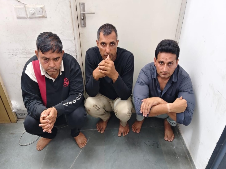 25 लाख लेकर आए दोस्तों ने छुड़वाया; गुरुग्राम में फिरौती मांगने वाले 4 गिरफ्तार|गुरुग्राम,gurugram - Dainik Bhaskar