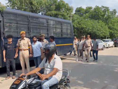 मैनेजर समेत 30 गिरफ्तार, निगम को भेजा स्पा सील करने का पत्र|जयपुर,Jaipur - Dainik Bhaskar