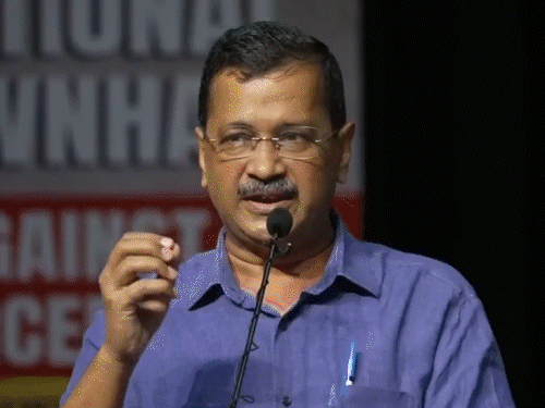 E20 फ्यूल के मुद्दे पर आम आदमी पार्टी ने शनिवार को दिल्ली में ‘नेशनल टाउन हॉल’ किया। - Dainik Bhaskar