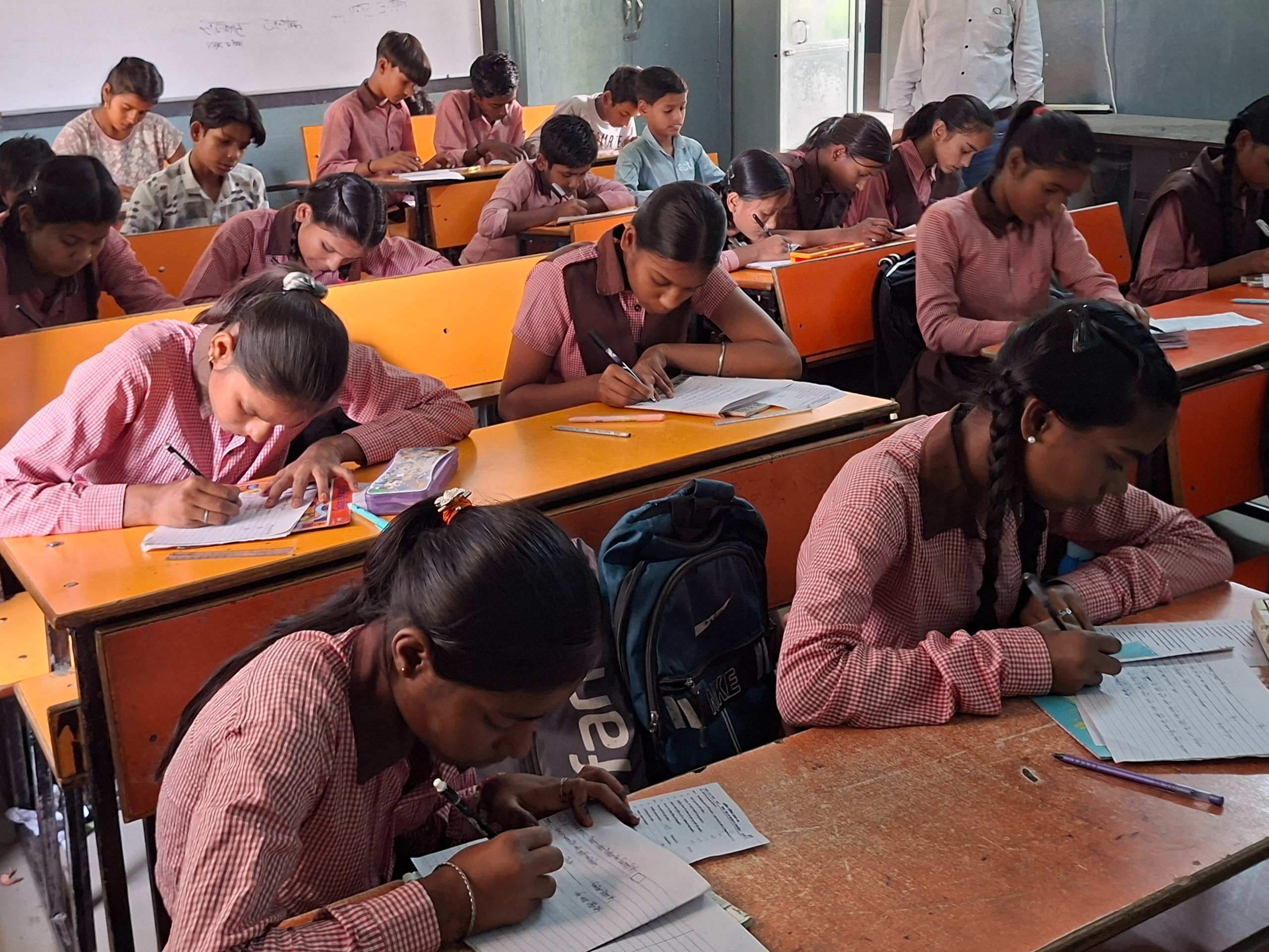 वाराणसी नगर क्षेत्र में आज खुले हैं स्कूल। सावन के सोमवार पर रहेंगे बंद। - Dainik Bhaskar