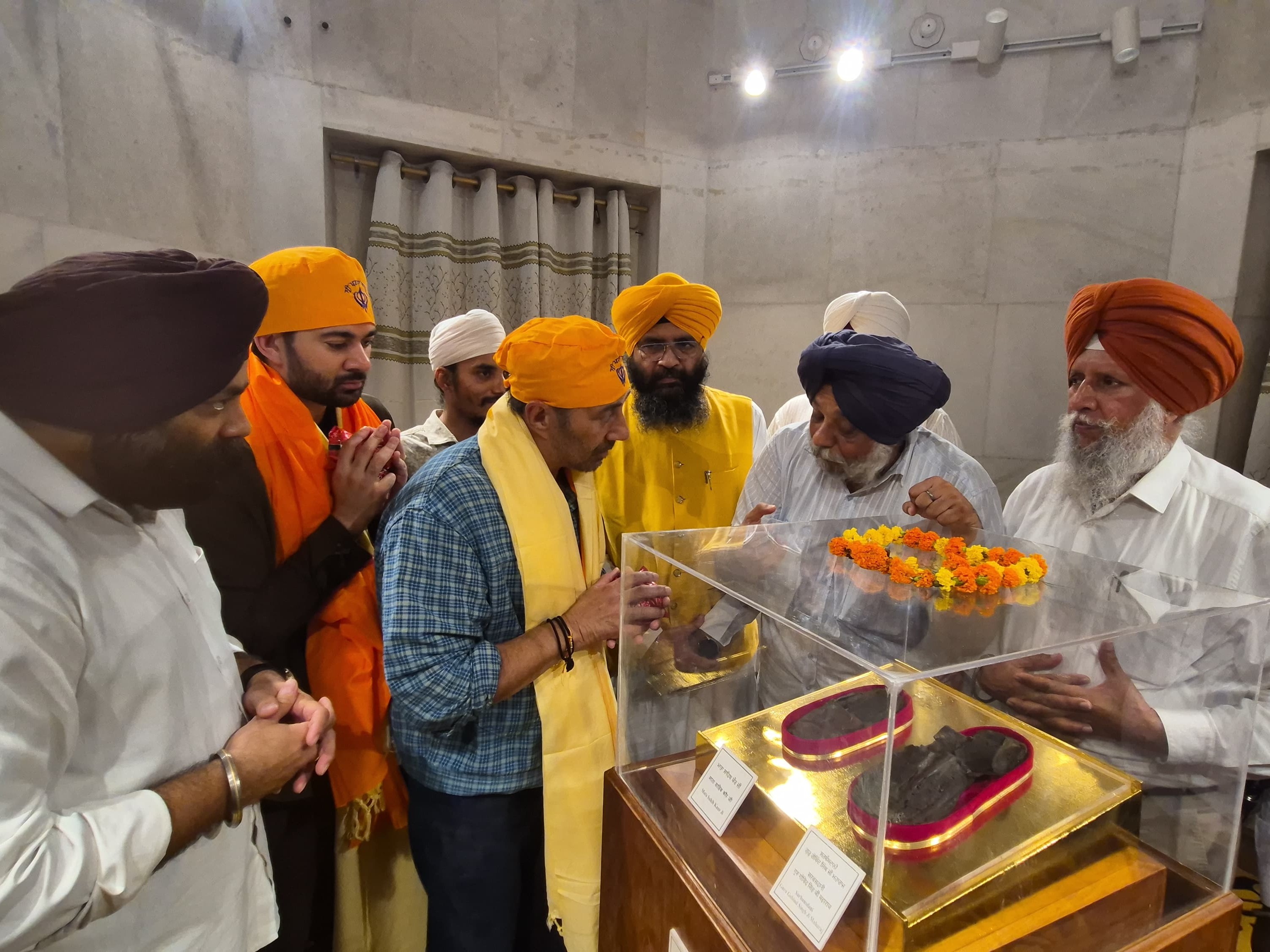 सनी देओल को सम्मानित किया गया।