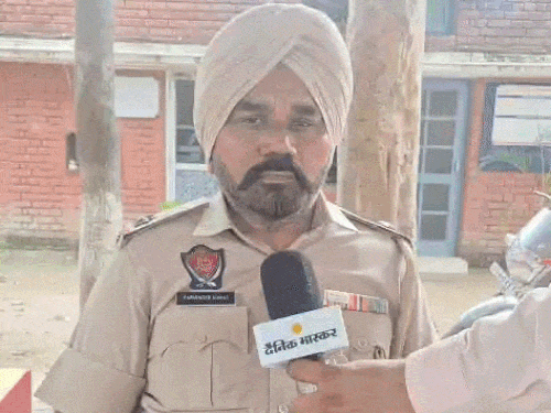 मामले के जांच अधिकारी ने बताया कि आरोपी एक दिन के पुलिस रिमांड पर है।